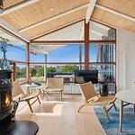 Spacious Quality Close To And The Vakantiehuis