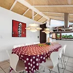 Spacious Quality Close To And The Vakantiehuis *