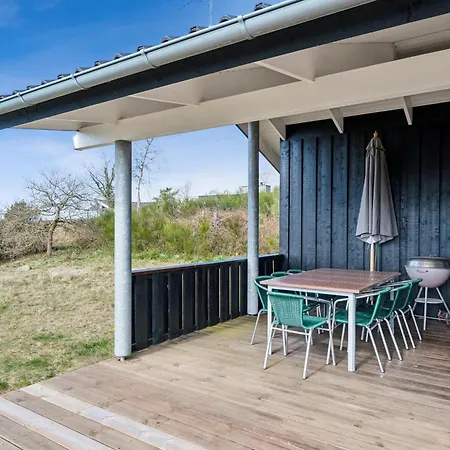 Vakantiehuis Spacious Quality Close To And The Ebeltoft