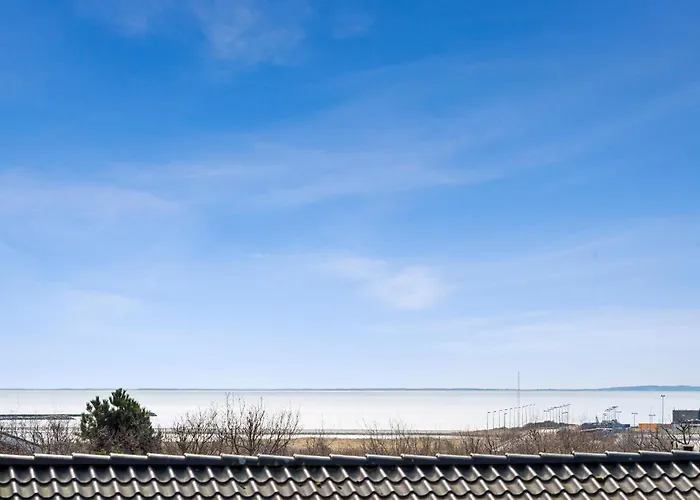 Spacious Quality Close To And The *